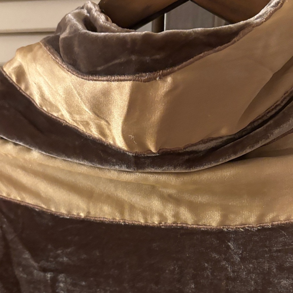 Sana Silk Cape Button Closure Neutral Geometric One Size - Picture 9 of 9
